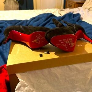 Christian Louboutin Bianca booty black Sz8.5 NEW
